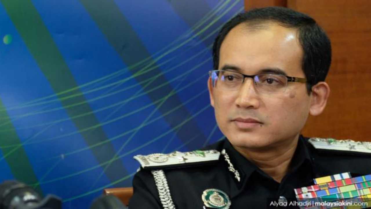 'Datuk' offering fake foreign worker card among nine arrested