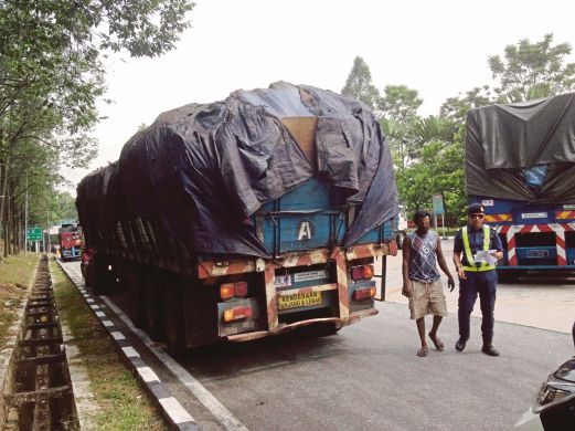 Illegal foreign drivers: They number in the thousands, says S'gor RTD